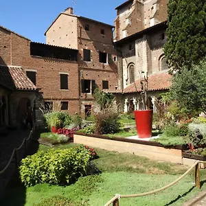 Dans Le Cloitre Saint Salvy A Albi. Apartamento